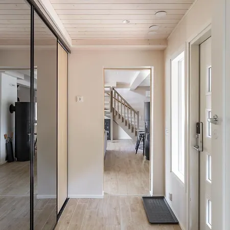 Moekki Ulkoporealtaalla *