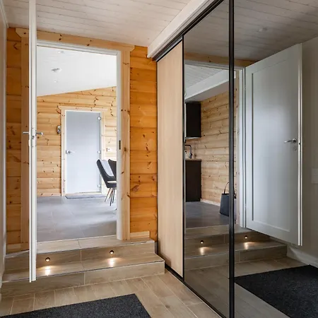 Апартаменты Moekki Ulkoporealtaalla *