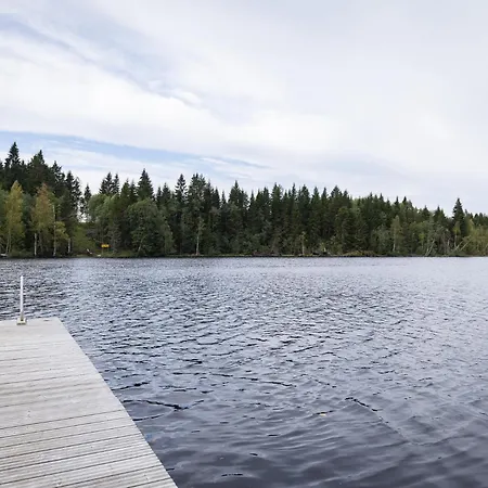 Moekki Ulkoporealtaalla * Uurainen