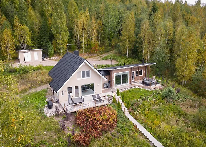 Moekki Ulkoporealtaalla * Uurainen